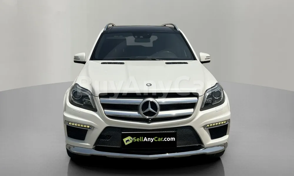 Vehicle photo 1