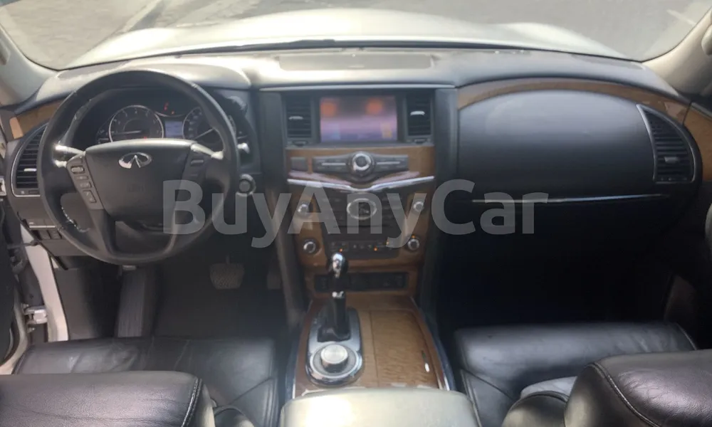 Vehicle photo 9