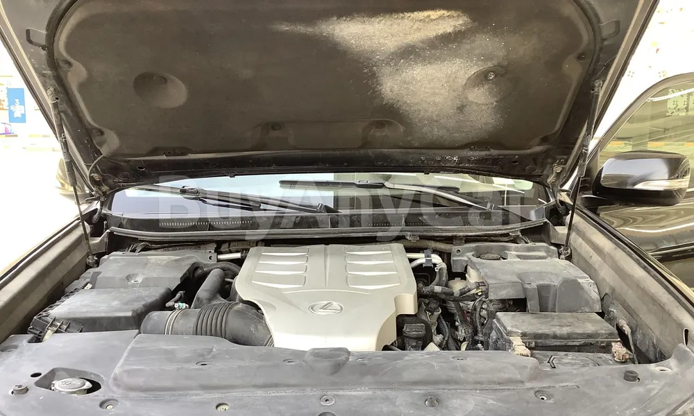 Vehicle photo 6