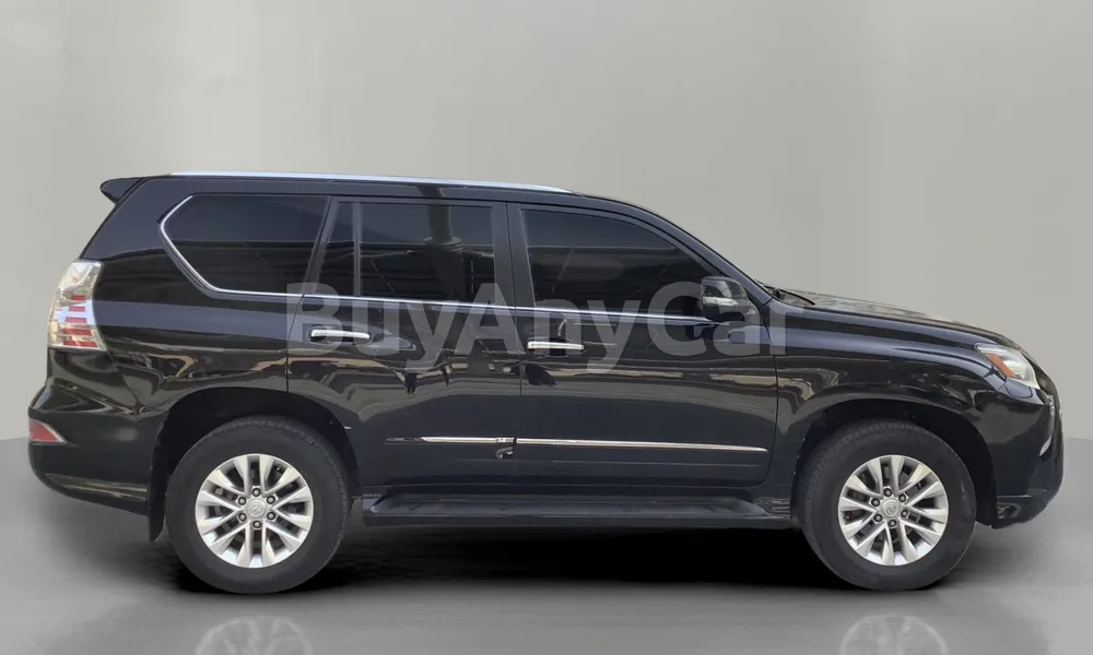 Vehicle photo 3