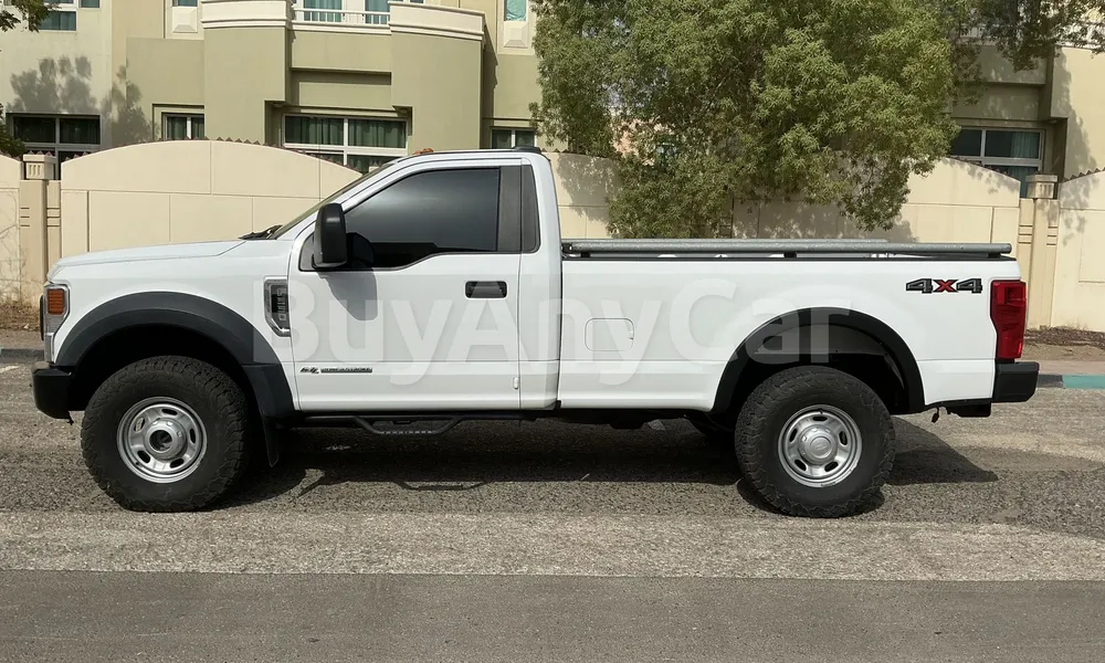 Vehicle photo 4