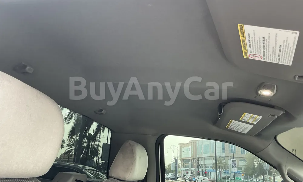 Vehicle photo 8