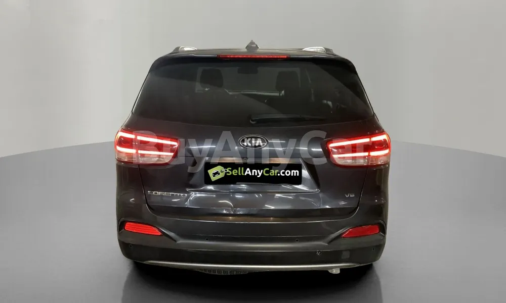 Vehicle photo 2