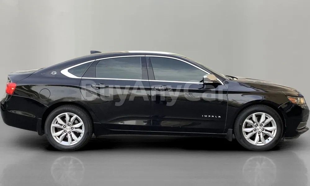 Vehicle photo 3