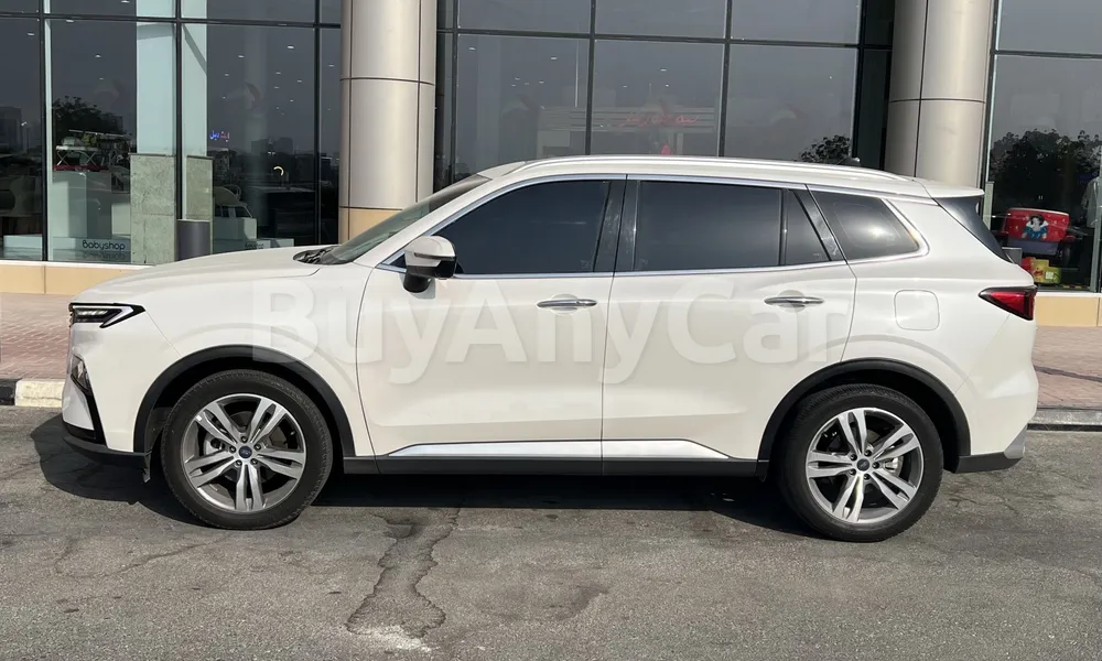 Vehicle photo 4