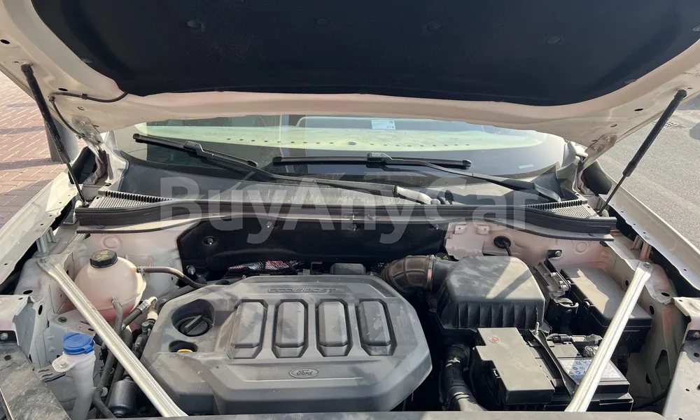 Vehicle photo 7