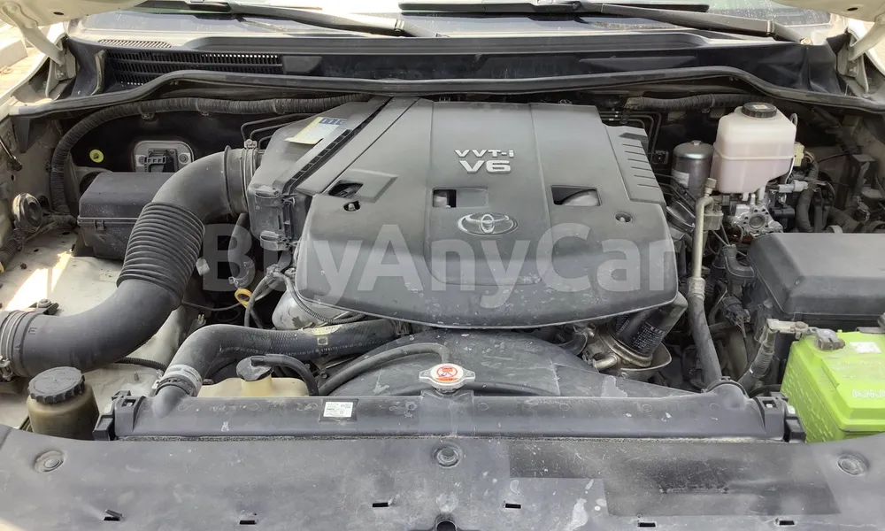 Vehicle photo 6