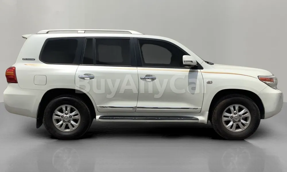 Vehicle photo 3