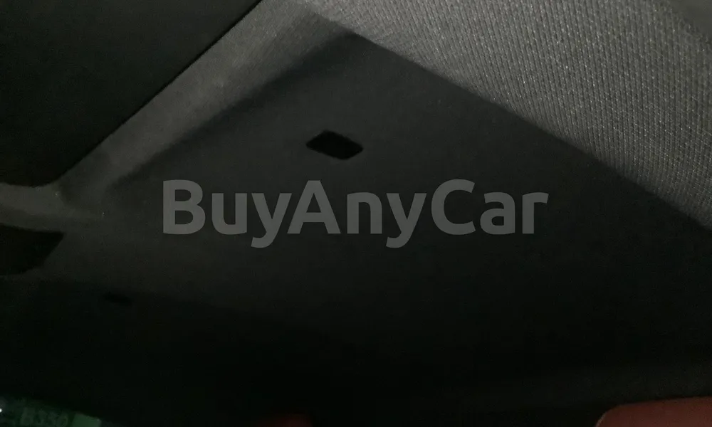Vehicle photo 10