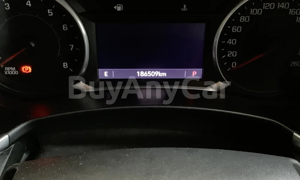 Vehicle photo 6