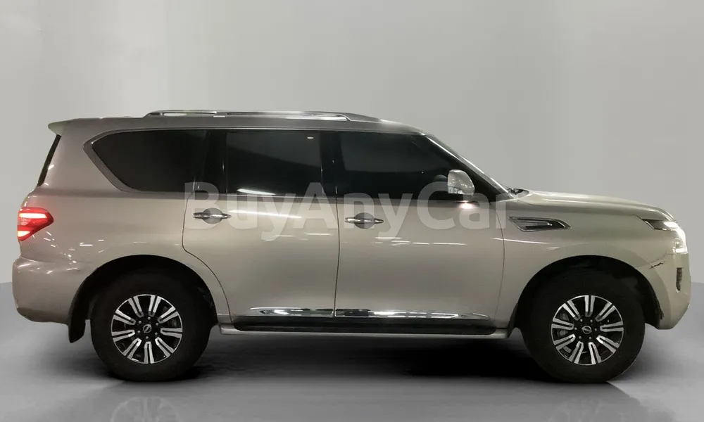 Vehicle photo 3