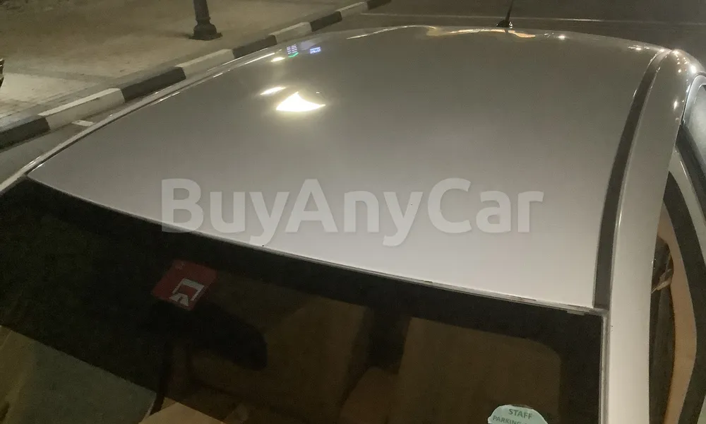 Vehicle photo 5