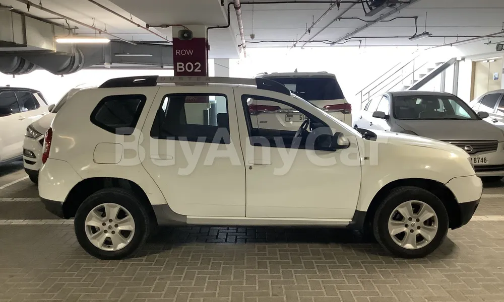 Vehicle photo 3