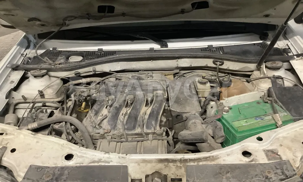 Vehicle photo 5