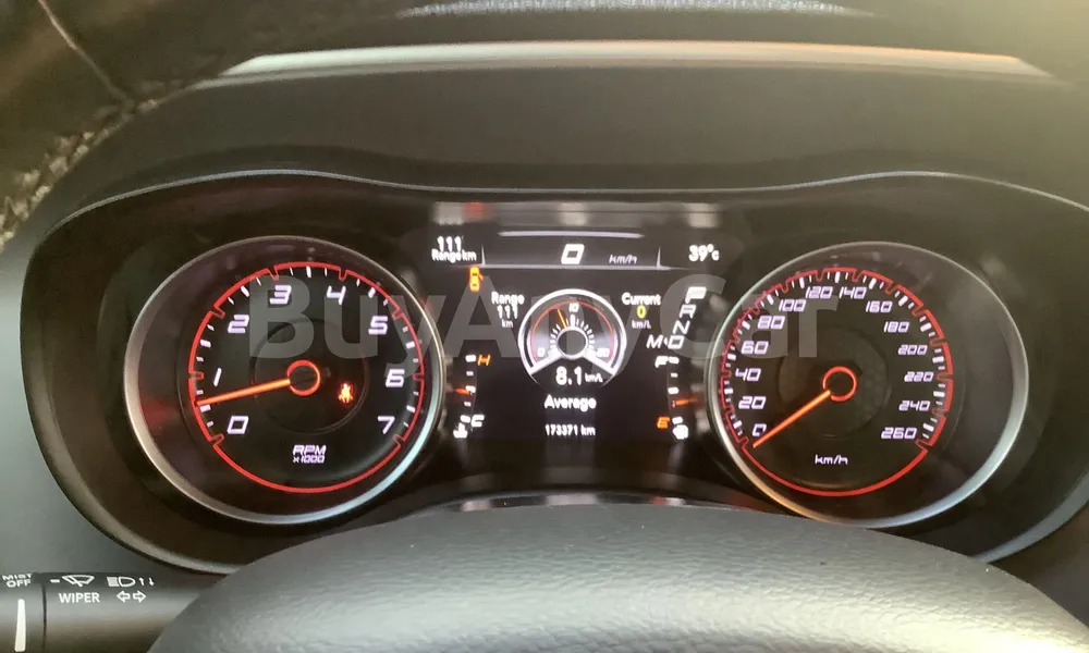 Vehicle photo 8