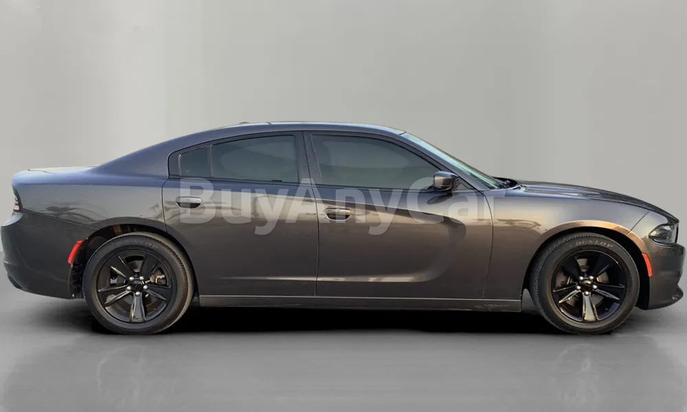Vehicle photo 3