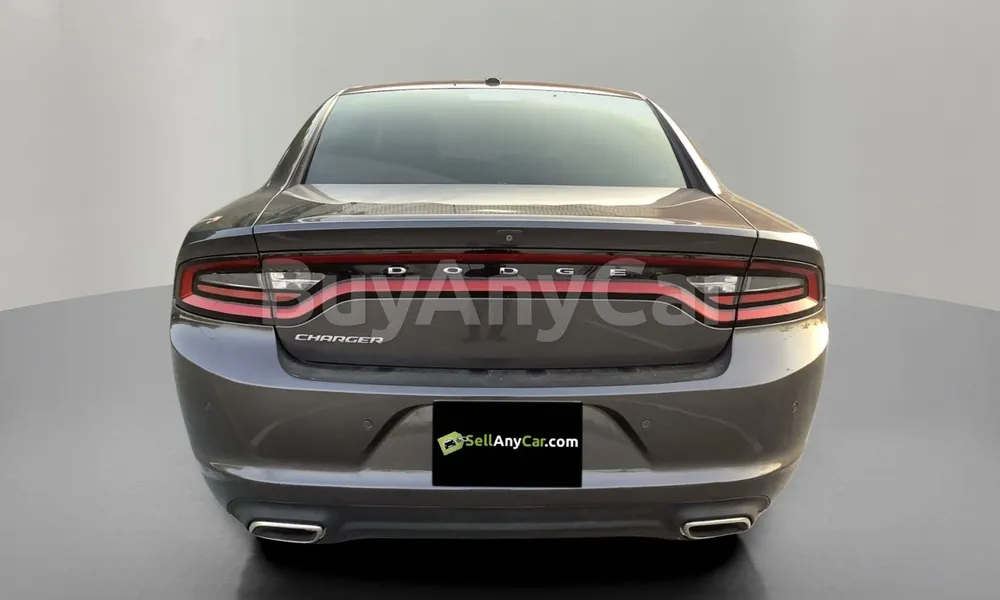 Vehicle photo 2