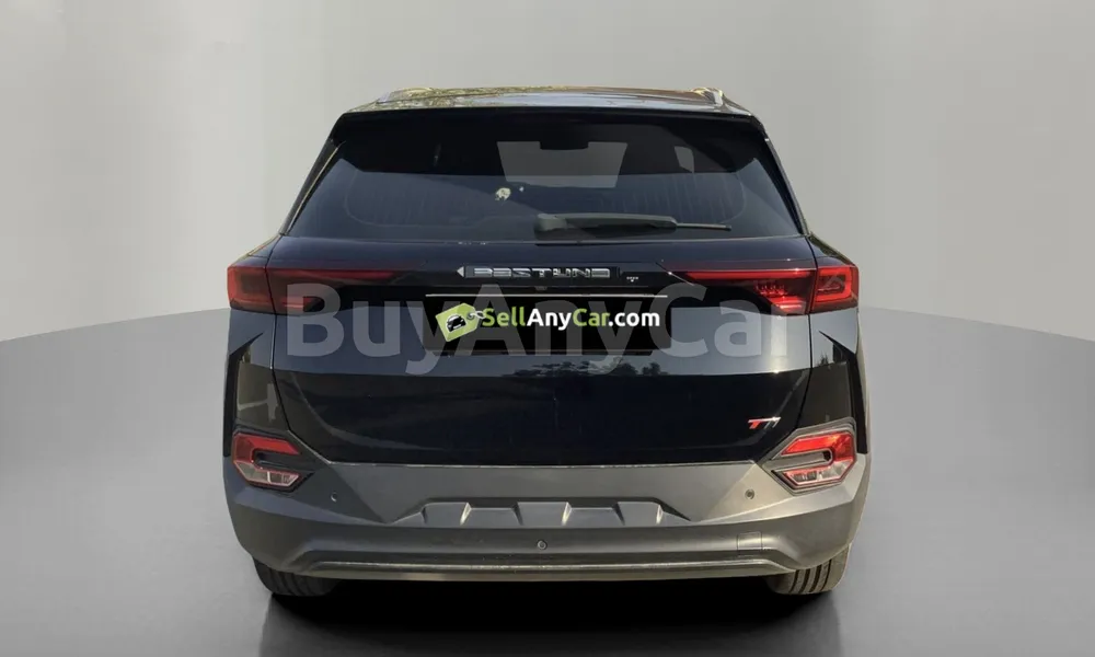 Vehicle photo 2