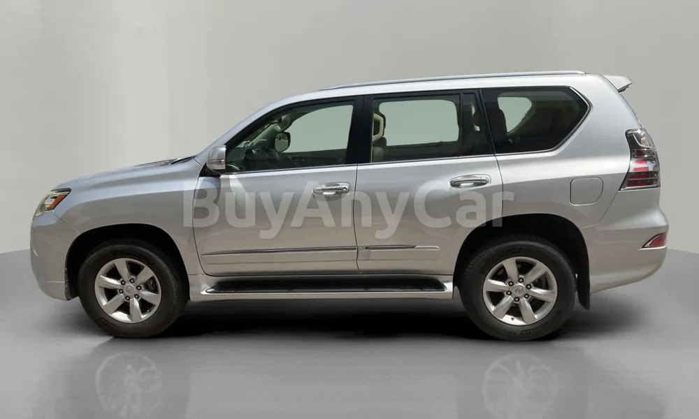 Vehicle photo 3