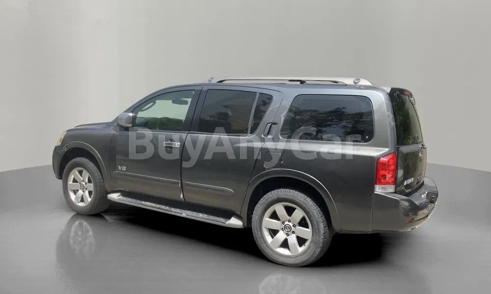 Vehicle photo 6