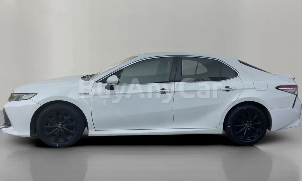 Vehicle photo 6