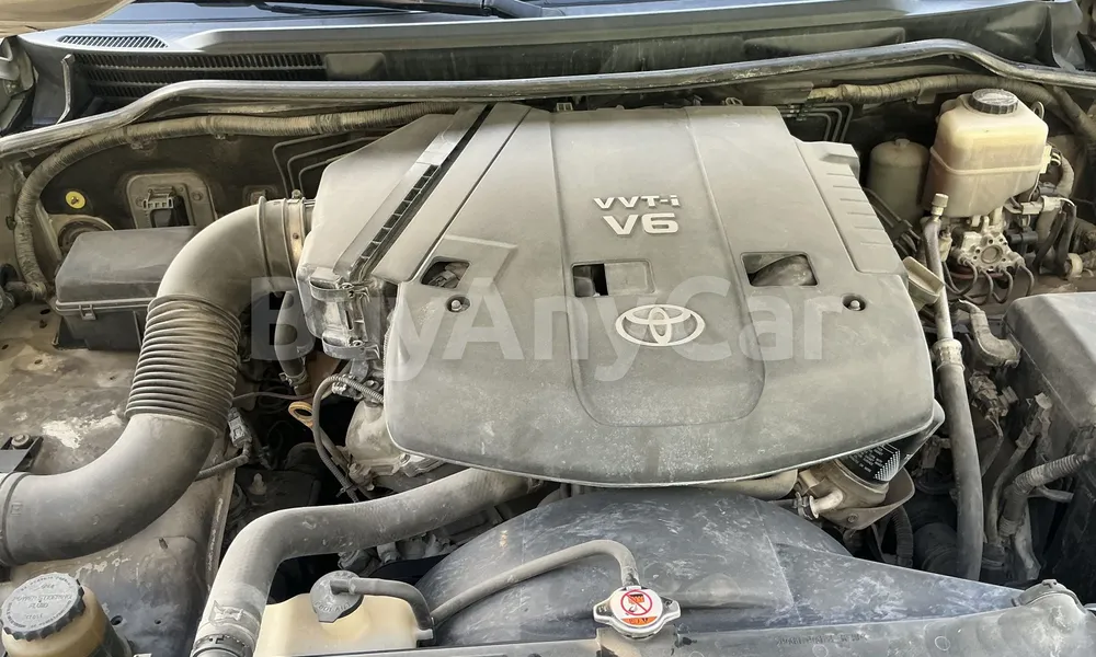 Vehicle photo 6