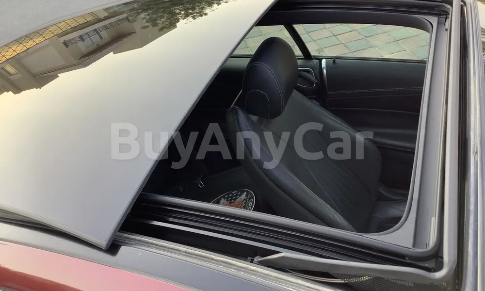 Vehicle photo 5