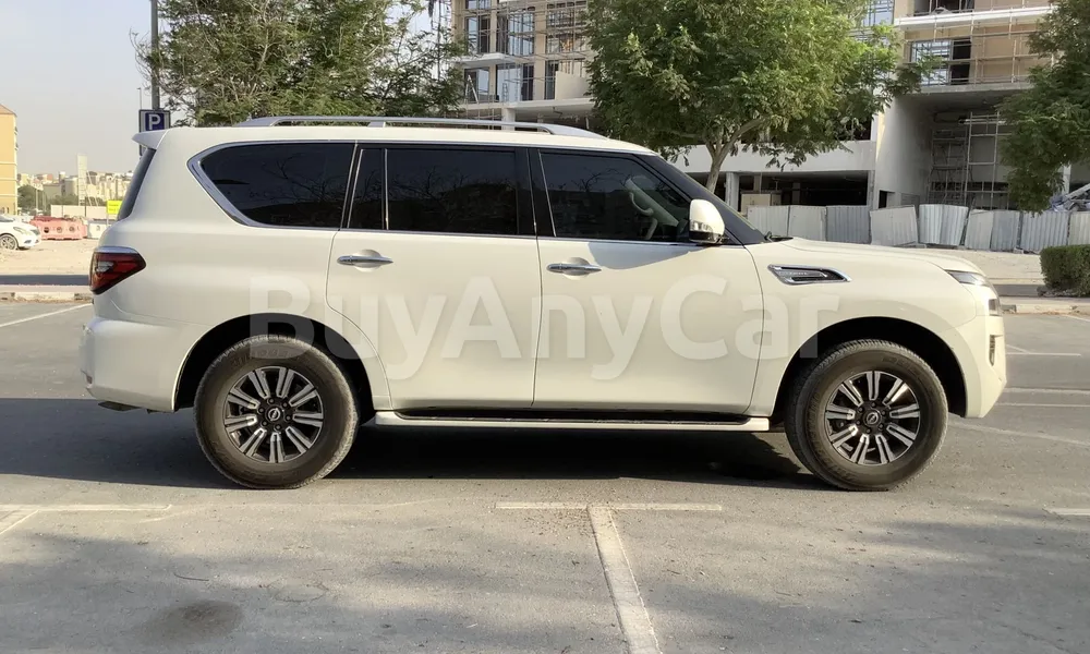 Vehicle photo 4