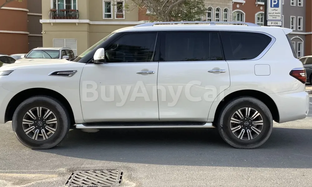 Vehicle photo 3