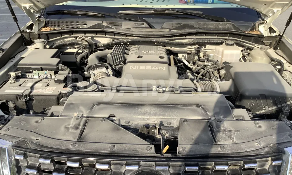 Vehicle photo 8
