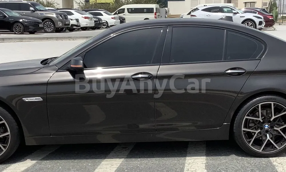 Vehicle photo 4