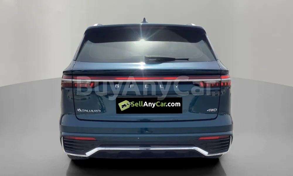 Vehicle photo 2