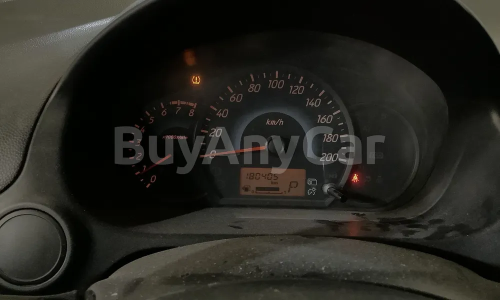 Vehicle photo 7