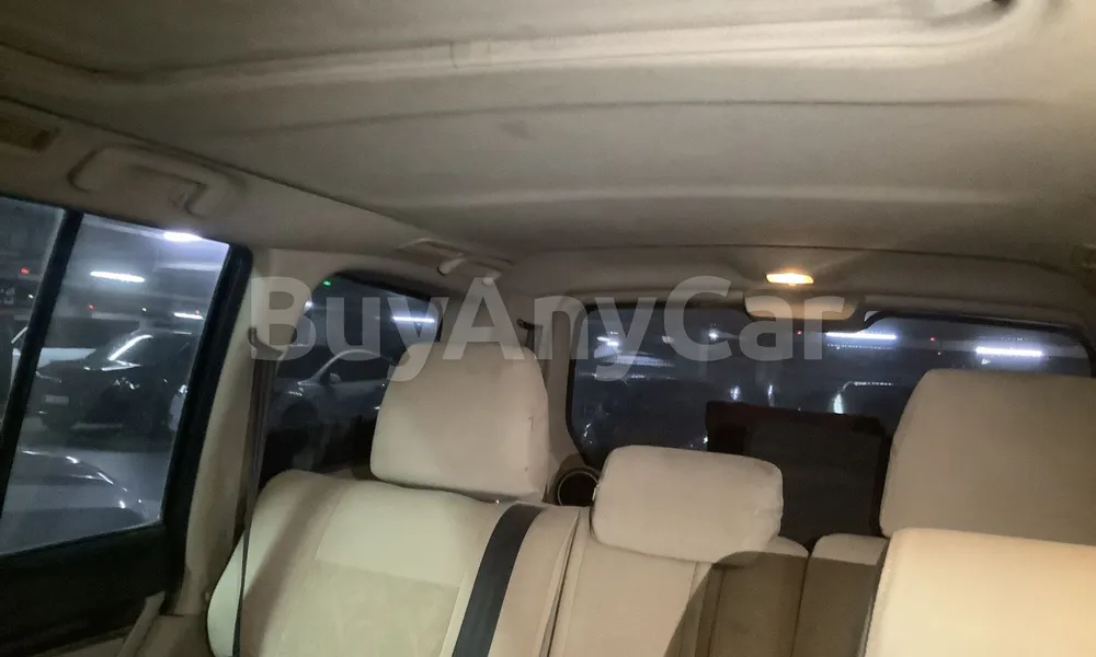 Vehicle photo 8