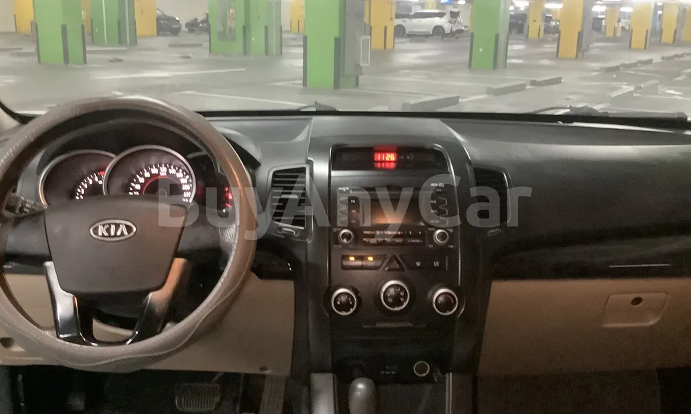 Vehicle photo 7