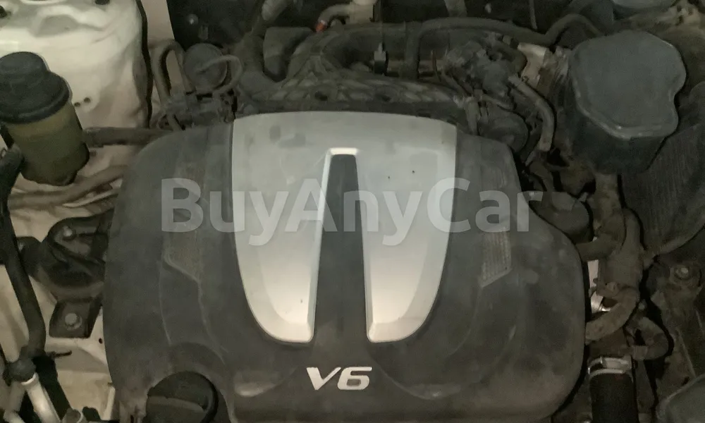 Vehicle photo 8