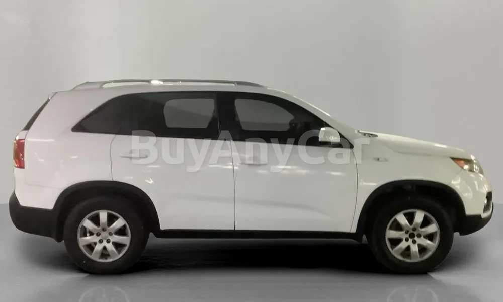 Vehicle photo 3