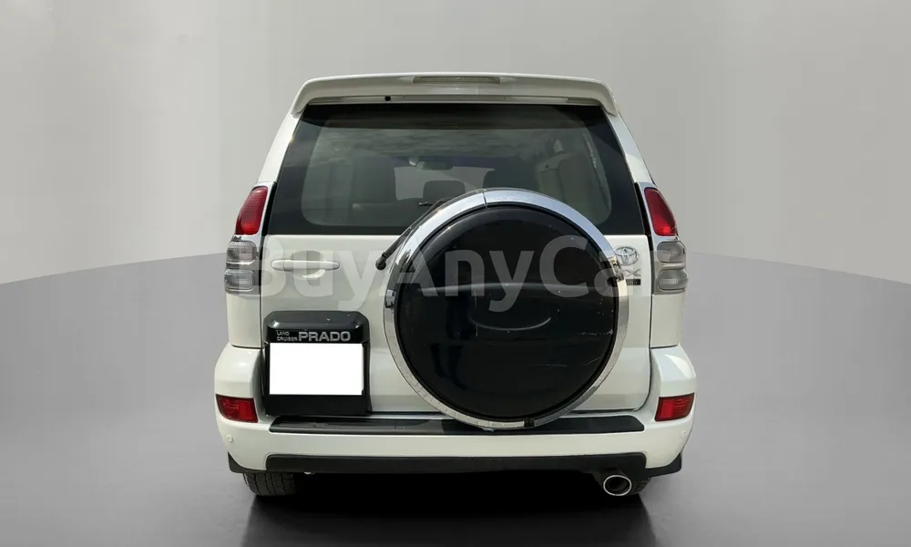 Vehicle photo 2