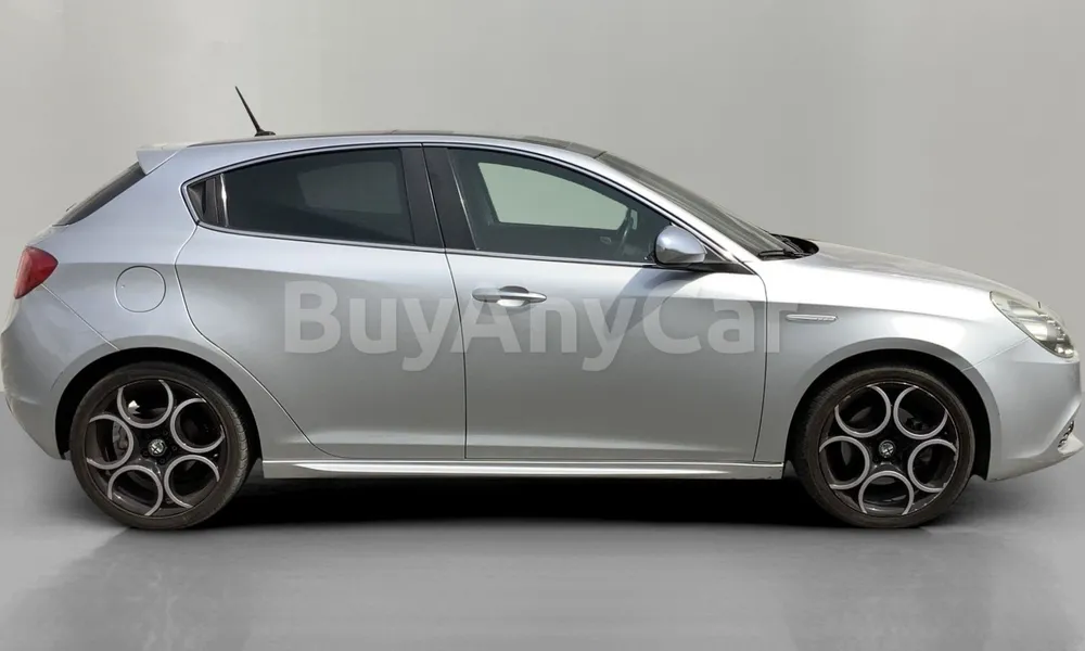 Vehicle photo 3