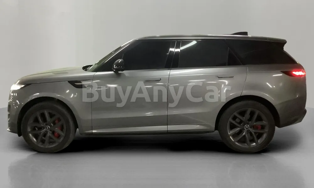 Vehicle photo 4