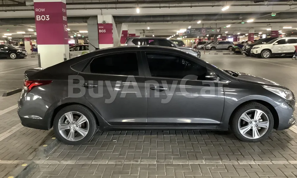 Vehicle photo 4