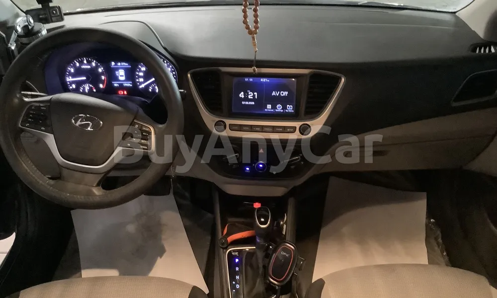 Vehicle photo 8