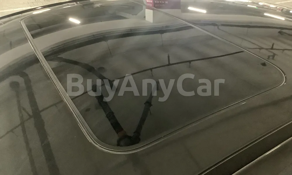 Vehicle photo 5