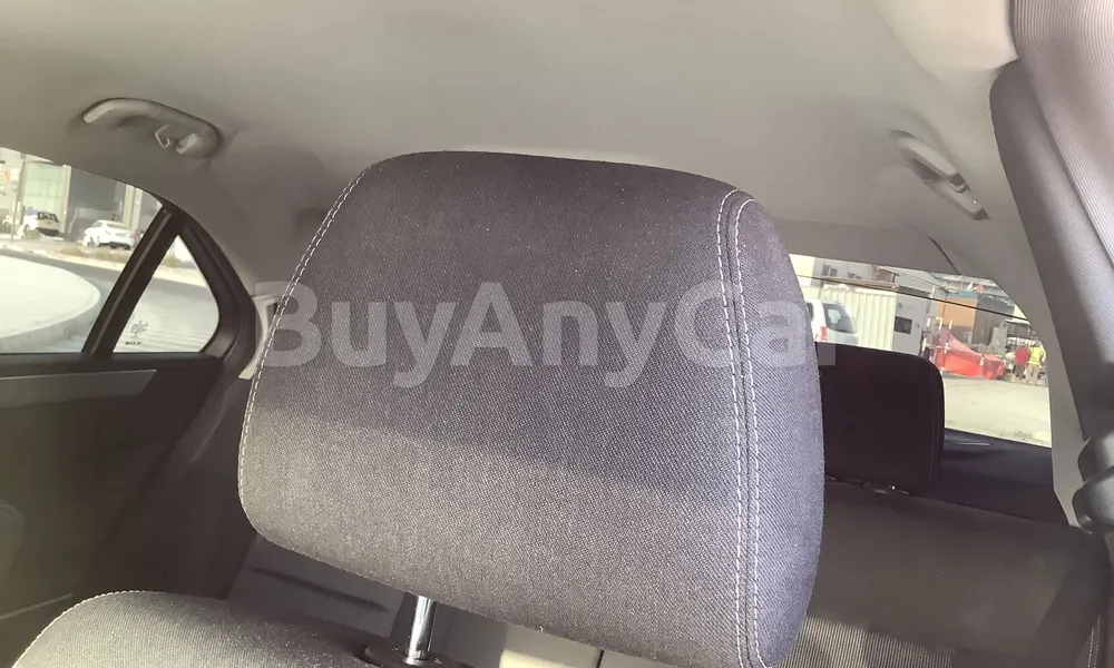 Vehicle photo 9