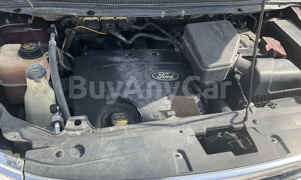 Vehicle photo 6