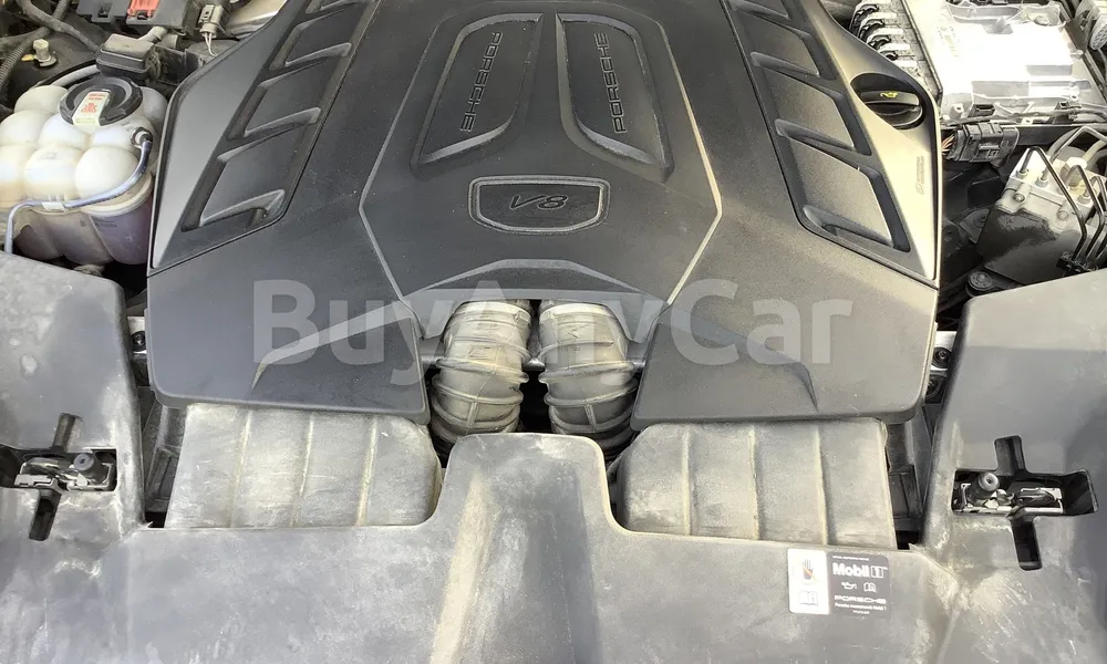 Vehicle photo 6
