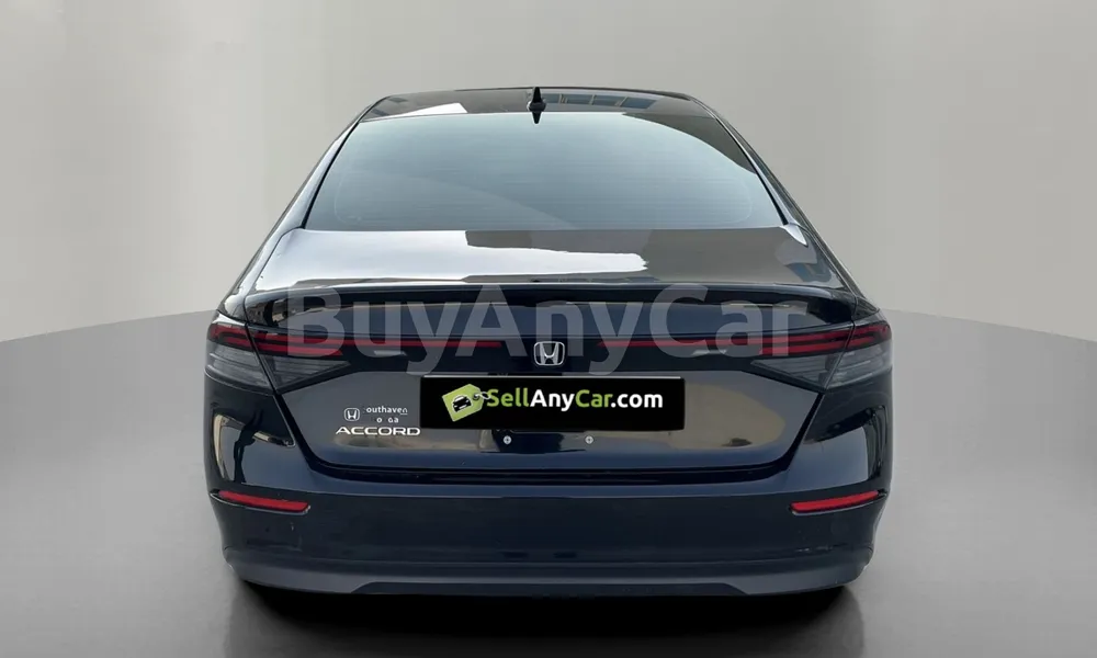Vehicle photo 2