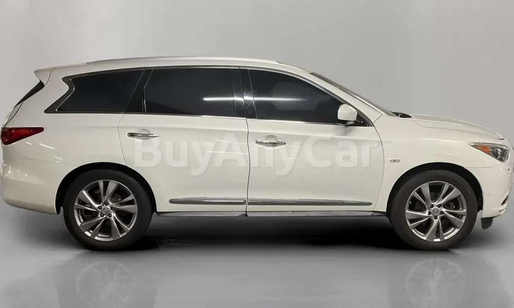 Vehicle photo 3