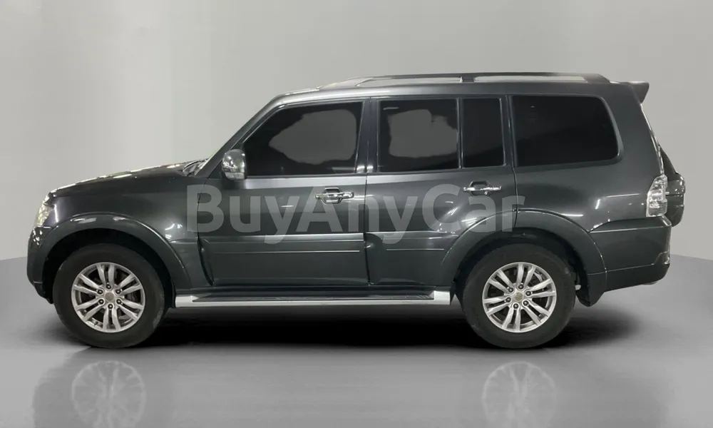 Vehicle photo 4