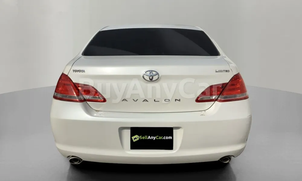 Vehicle photo 2